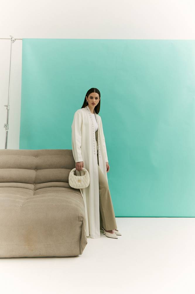 Yasmine White Japanese Crepe Abaya