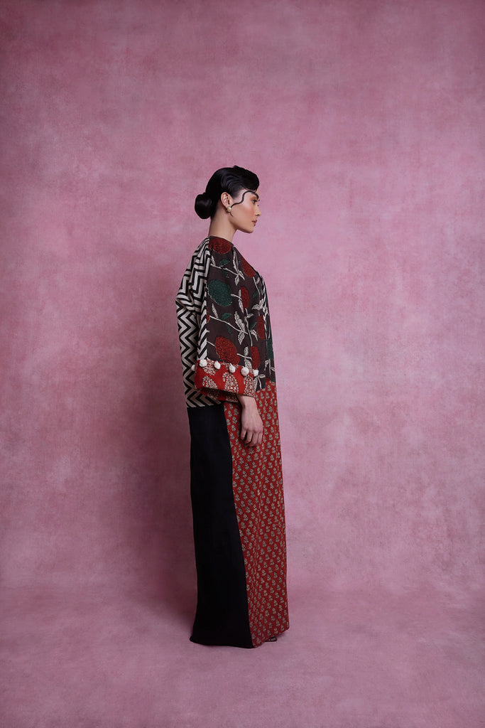 Black & Red Iman Abaya