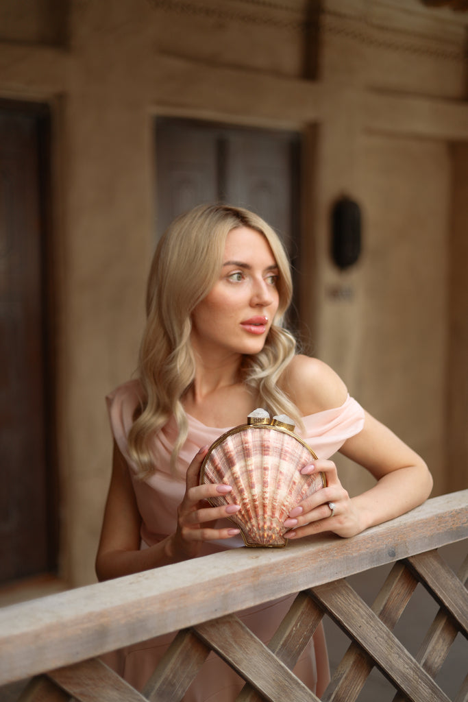 Echoes of the Sea Shell Clutch