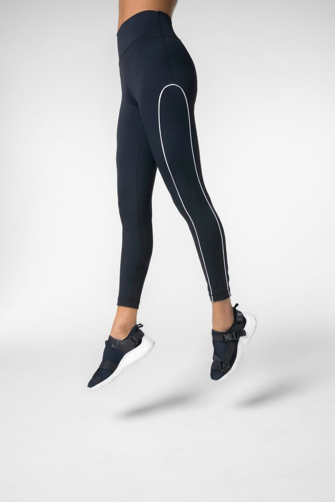 Black Mae Legging
