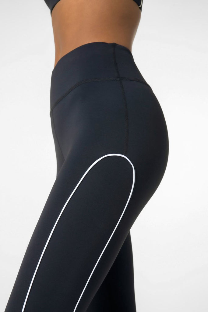 Black Mae Legging
