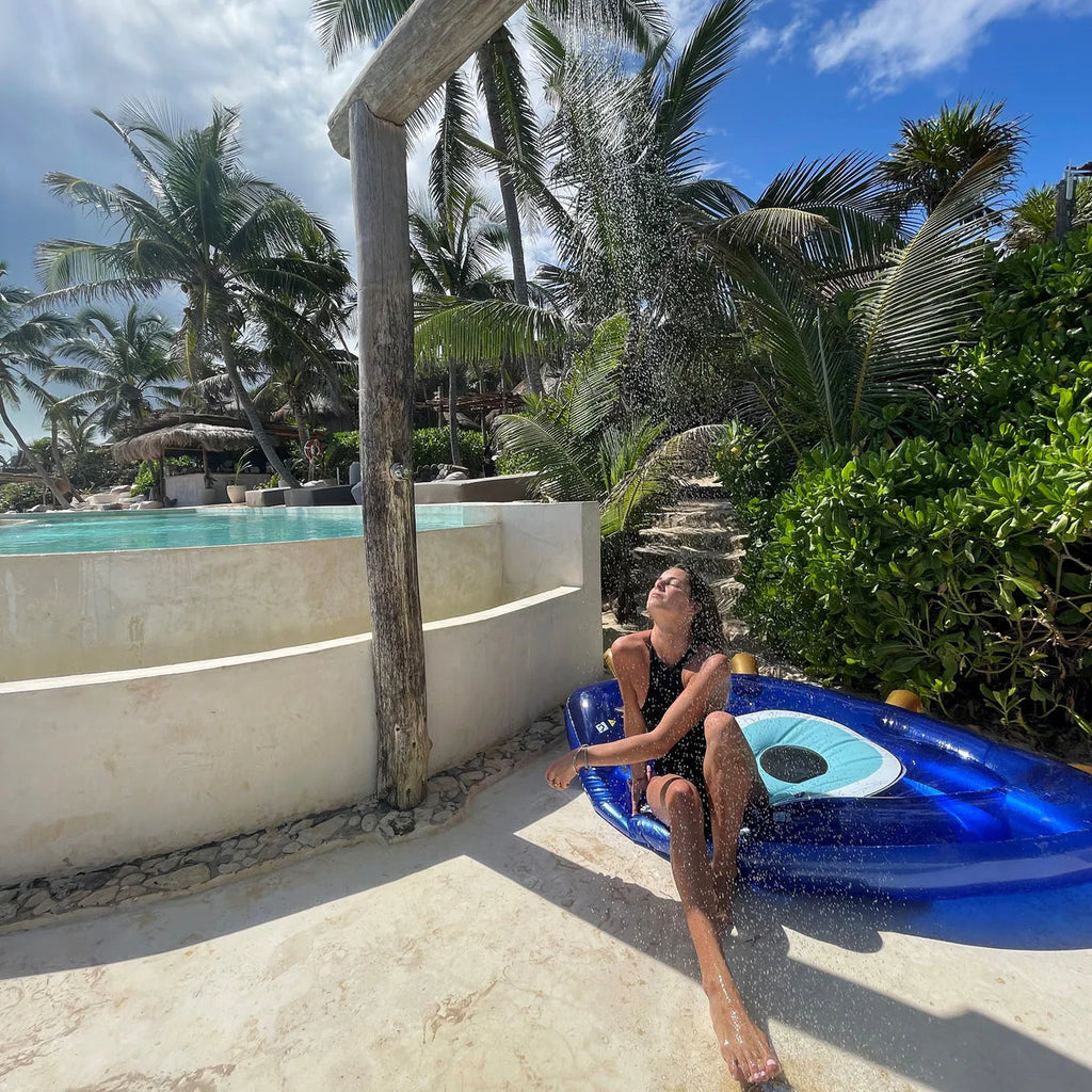 Luxe Lie-On Float