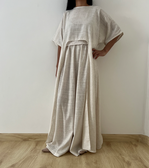 Linen Set in Blended Off-White and Beige