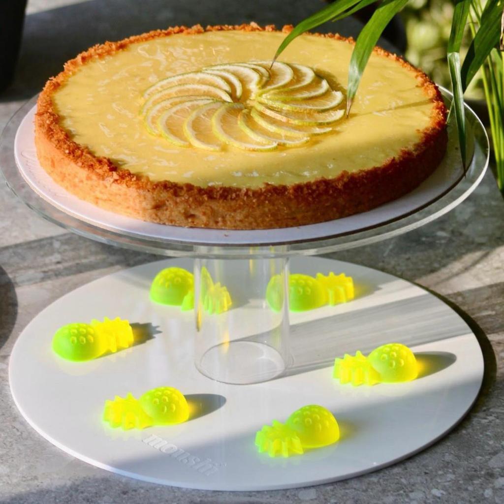 Pineapple Swirl Serving Cake Stand