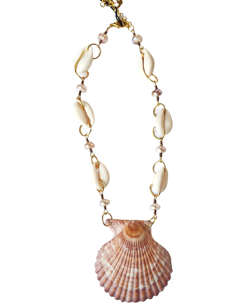 Big Seashell Necklace